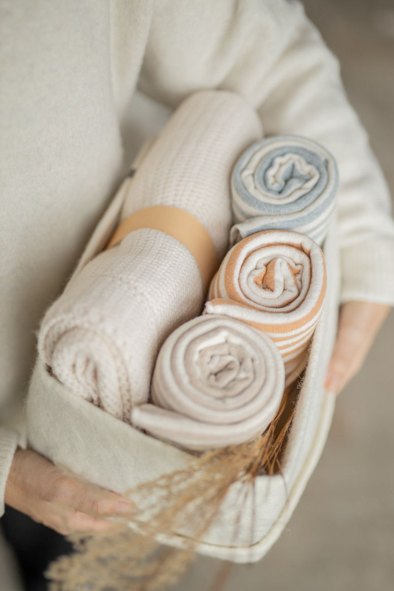 JEANINE SOFT STRIPED FLEECE blanket - beige