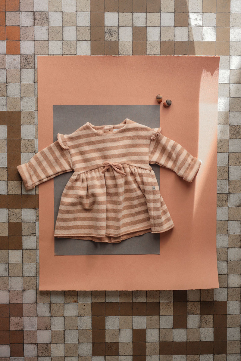 THEA SOFT MEDIUM STRIPE FLEECE dress - nude (light pink)